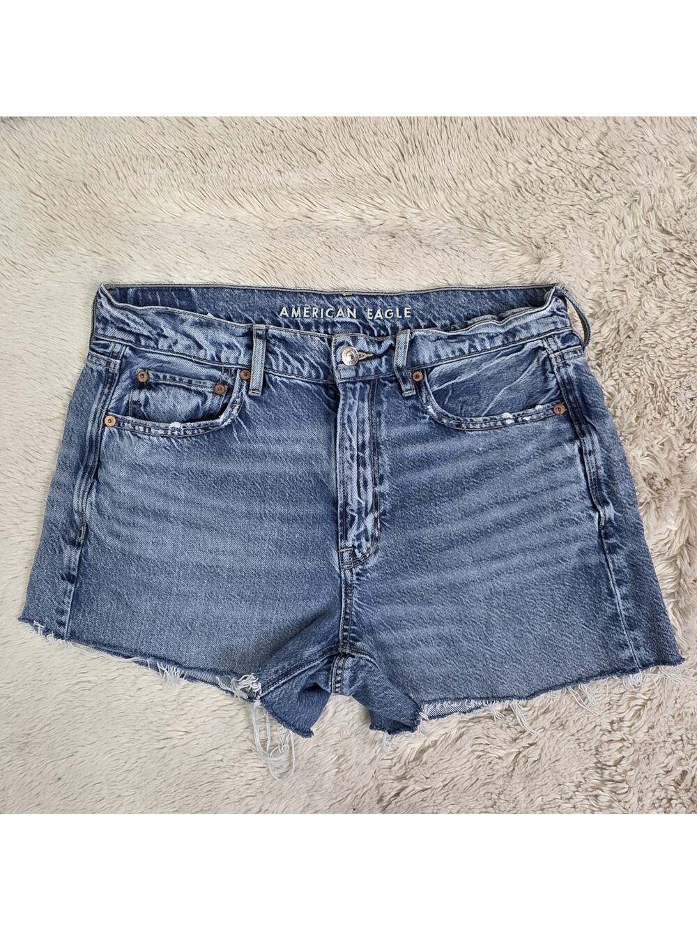 American Eagle Super High-Rise Baggy Wide Cut Off Jean Shorts Size 8 Distressed